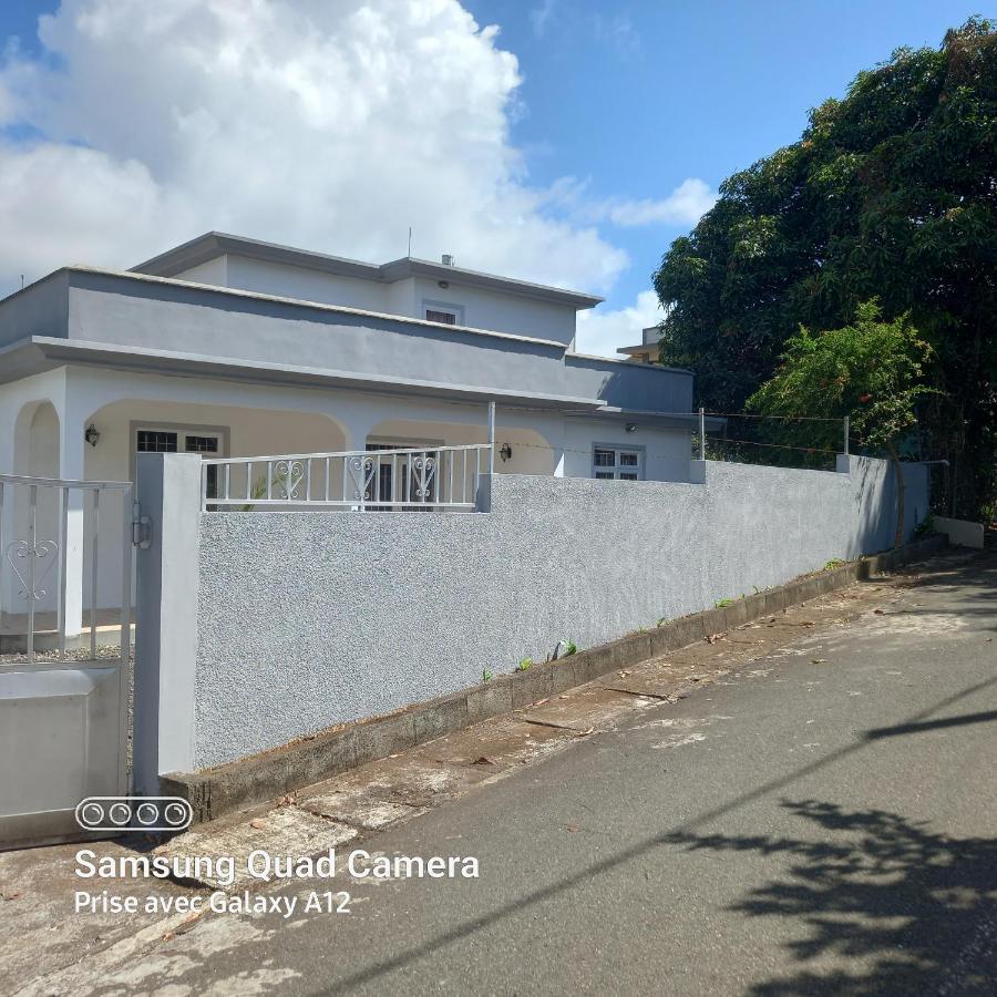 Chez Mimi 2 Villa มาเฮบอร์ก ภายนอก รูปภาพ